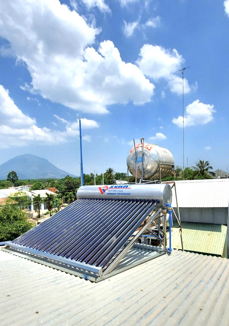 Alternative view of MÁY NƯỚC NÓNG 240 Lít ASEKA – Model: ASK-02-24  Inox 304